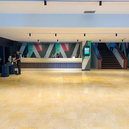 Holiday Inn & Suites Port Moresby By Ihg Bagian luar foto
