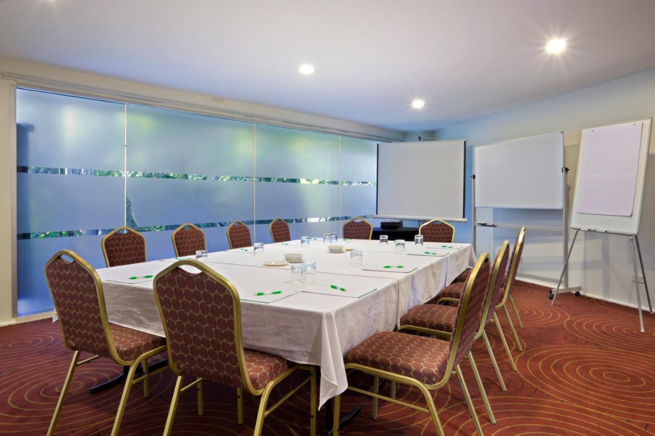 Holiday Inn & Suites Port Moresby By Ihg Bagian luar foto