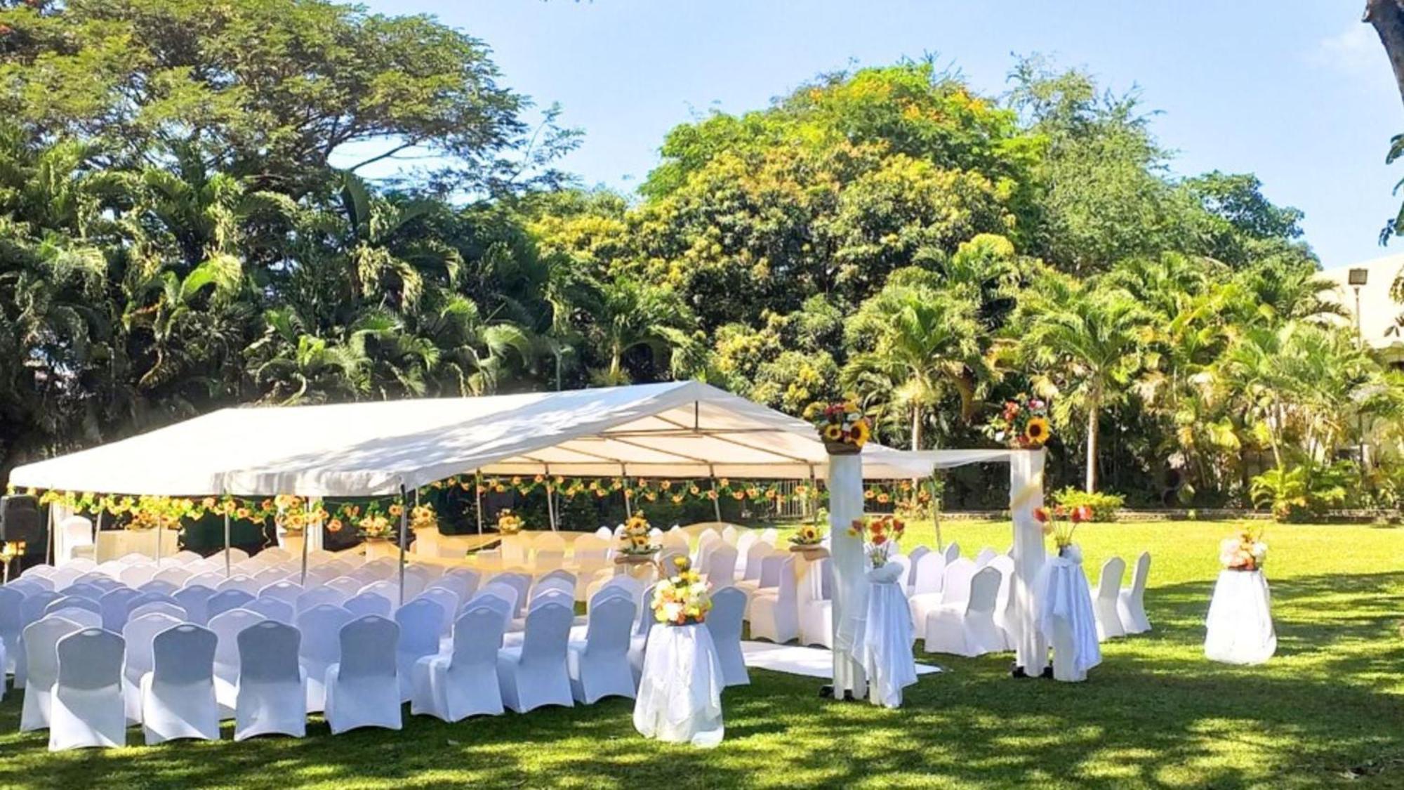 Holiday Inn & Suites Port Moresby By Ihg Bagian luar foto