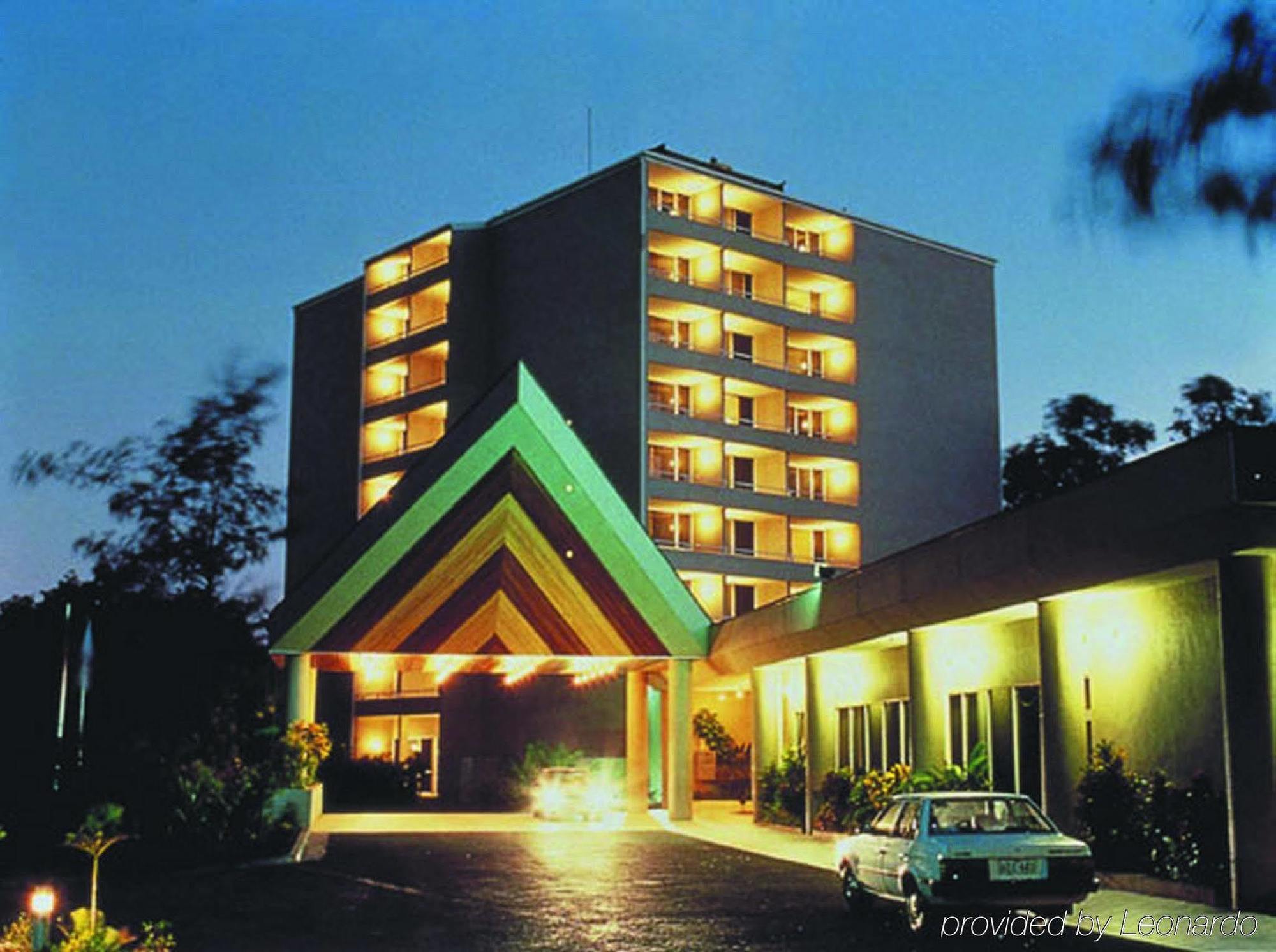 Holiday Inn & Suites Port Moresby By Ihg Bagian luar foto
