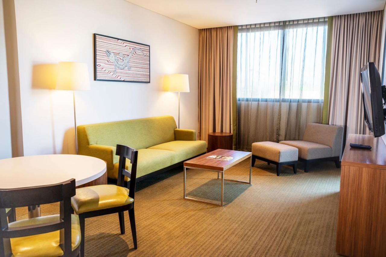 Holiday Inn & Suites Port Moresby By Ihg Bagian luar foto
