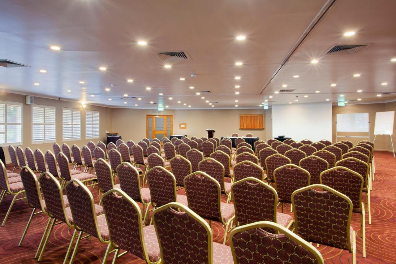 Holiday Inn & Suites Port Moresby By Ihg Bagian luar foto
